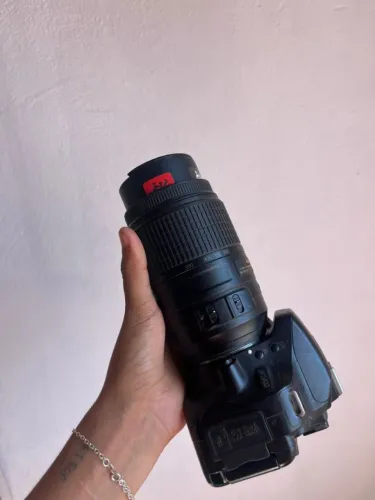 Nikon D5100 com lente 55-300