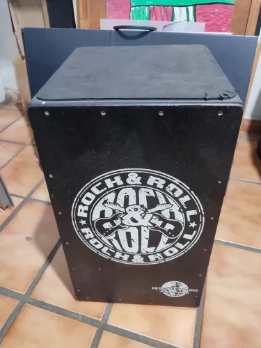 Cajon (carro) elétrico Rock preto