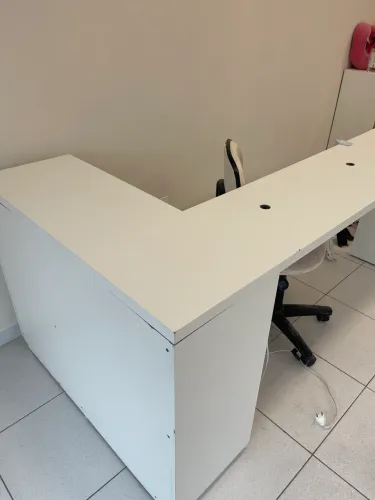 Mesa de MDF manicure/escritório em L