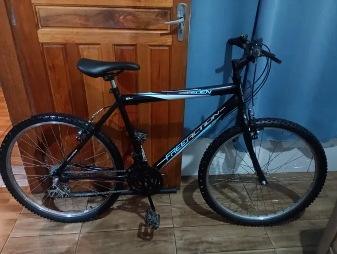 Bicicleta aro 26 freeaction 