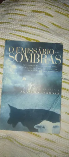 Livro O emissário das sombras 