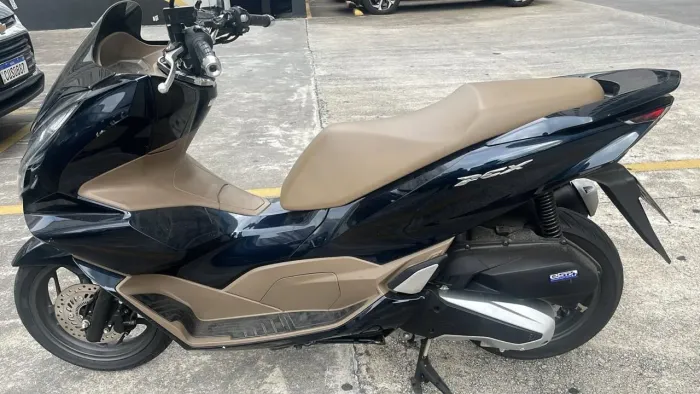 Honda PCX 160 DLX 2025