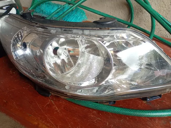 Farol lado direito