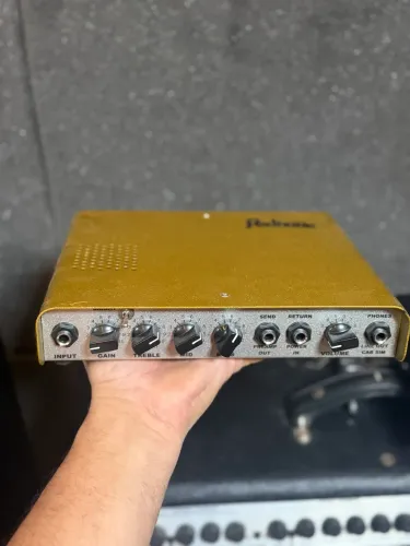 Amplificador de guitarra pedrone slim clean