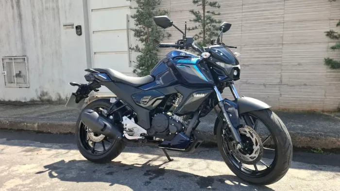 FZ 15 nova.