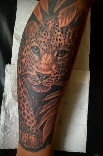 Sou tatuador estou pegando algumas catitas