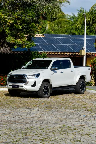 Toyota Hilux CD SRX Plus 4X4 2.8 TDI Die. Aut. 2024