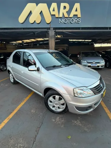 Renault Logan Expression Hi-flex 1.6 16V 4P AUT 2012