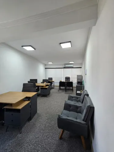 Excelente Sala Comercial à Venda no Coração de São José dos Campos