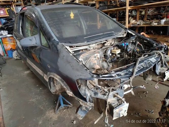 Sucata para retirada de peças GM zafira 2002