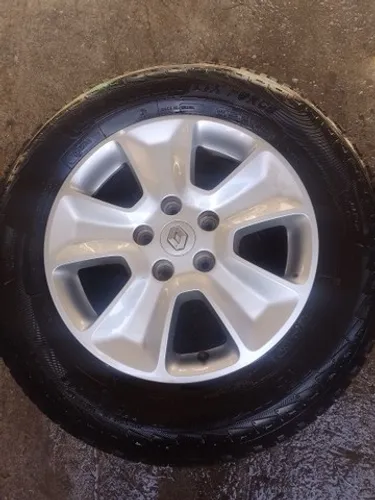 Jogo de rodas Renault Duster / Oroch pneus Michelin hiper novos 