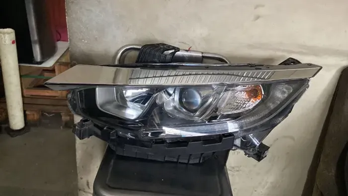 Farol Civic 2017 a 2012 lado esquerdo