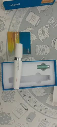 iAcne da Basall, queima de estoque