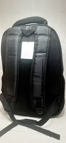 mochila notebook impermeavel 18" id-3836m com saida usb e fone-preto