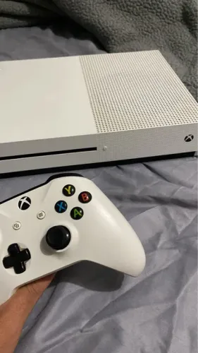 Xbox One S 1TB - Troco por ps4