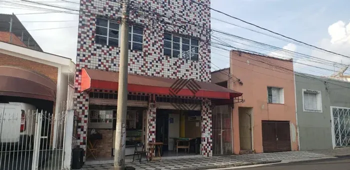 Salão comercial grande com casa ao lado com 4 dormitórios à venda, 322,54 m² de construção