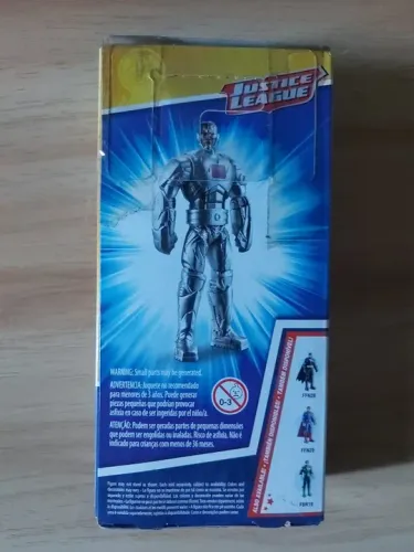 BONECO 15 CM MATTEL - CIBORGUE