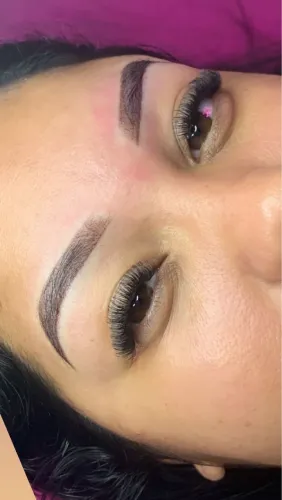 Micropigmentação de sobrancelhas