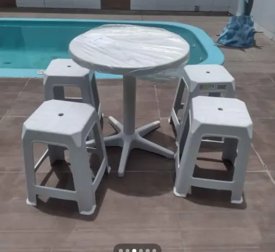 Jogo de Mesa e Cadeiras para Área Externa