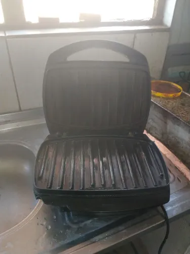 Grill seminovo Mondial