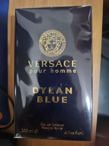 Dylan Blue Pour Homme Versace Eau de Toilette - Perfume Masculino 200 ml