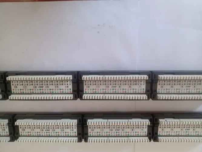 02 patch panel de 24 portas furukawa cat 5 e
