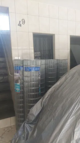 Rolo Tela Galvanizada Reforçada 1.5 metro de altura X 25 metros.quadrados 5 X 10 milim
