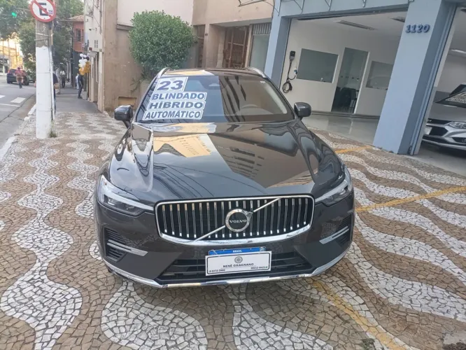 Volvo XC-60 T-8 Plus 2.0 AWD (híbrido) 2023