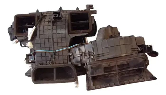 Caixa De Ar Condicionado Renault Master 2.3 2019 1015