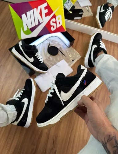 Nike SB Dunk Low Black White Gum - Novo!