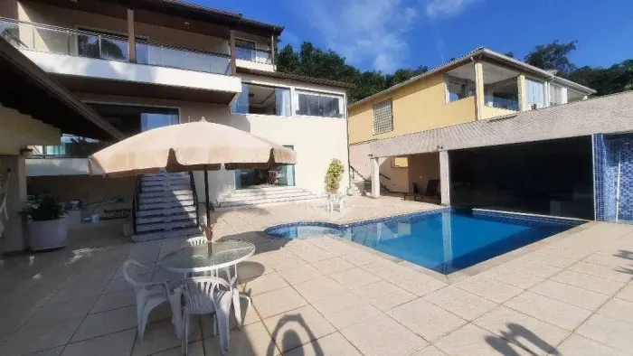 Casa Triplex 5 quartos 5 suítes 4 vagas à venda no Bosque dos Esquilos, Jacarepaguá - Rio