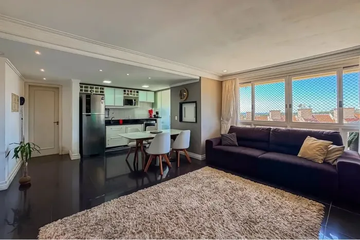 Apartamento com 87 metros 3 quartos 2 vagas no bairro Jardim Sabará - Porto Alegre - RS