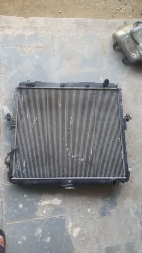 Radiador de frontier 2.5 190cv 2012 2013 2014 2015 2016