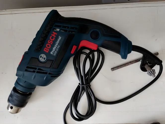 Furadeira Bosch impacto GSB 13 RE