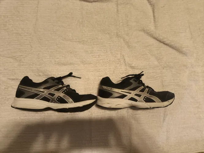 Tênis Infantil Asics - Conforto e Estilo tamanho 36