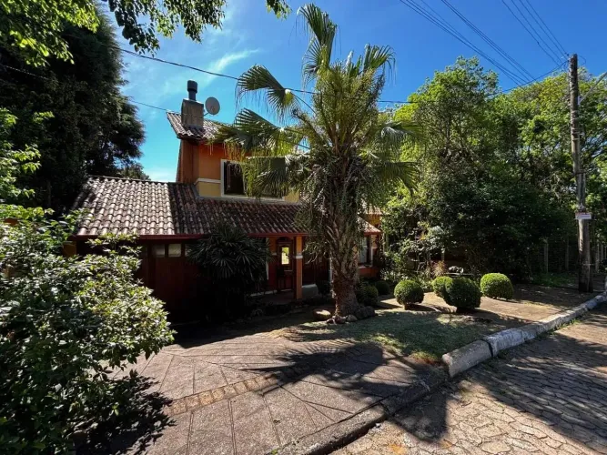 Casa em Condomínio à venda, 4 quartos, 2 suítes, 2 vagas, São Lucas - Viamão/RS