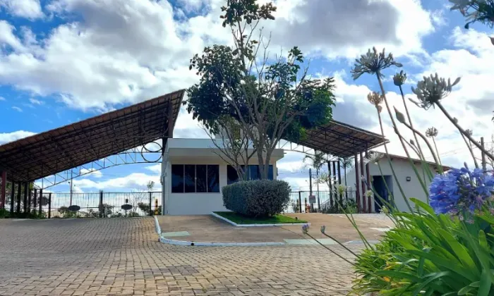 LOTEAMENTO PARQUE DOS IPÊS I e II - LOTES À VENDA