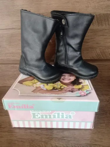 Bota Infantil Feminina Cano Alto Preta - Tam. 20/21 - NOVA na Caixa - R29,99