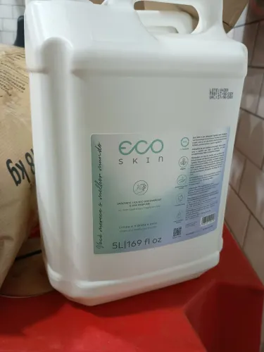 Sabão líquido a seco 