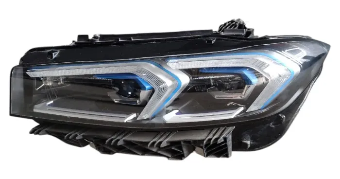 Farol BMW Série 3 22/24