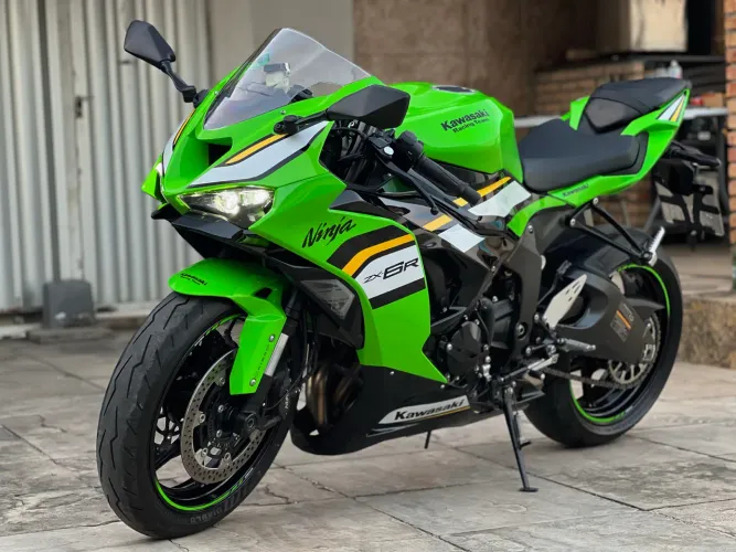 Kawasaki ZX6R 636cc - A MAIS NOVA DO CE - 1000km
