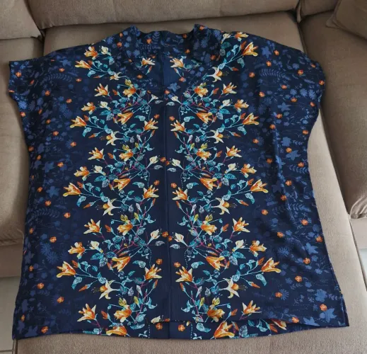 Blusa Floral Azul Tam 44