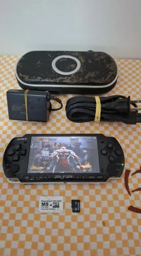 PSP Slim modelo 3001 Desbloqueado  !