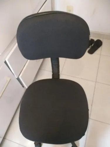 Cadeira com rodinha história para escritório ou computador 