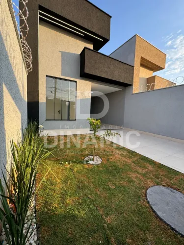 Casa Moderna no Bairro Goiá II 3 Quartos, Suíte e Área Gourmet
