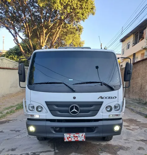 Mercedes-Benz Accelo 815