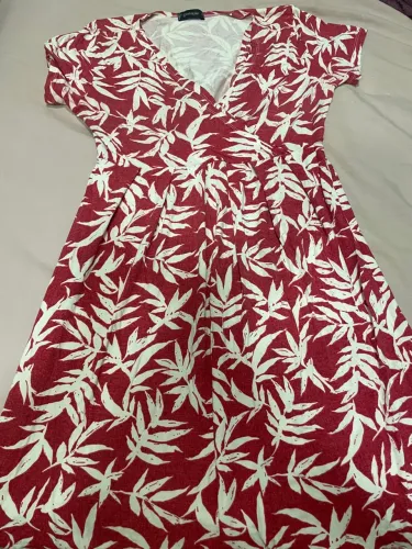 Lote com Vestidos para gestante tamanho M/G tudo por R$75,00