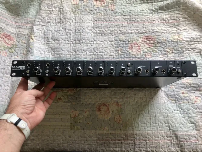 M-ÁUDIO Pro Fire 2626 (Interface de Áudio Fire Wire de Alta Dedinição c/ 26 Canais)