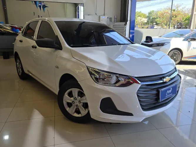 Chevrolet Onix Onix Hatch 1.0 12V Flex 5P MEC 2021