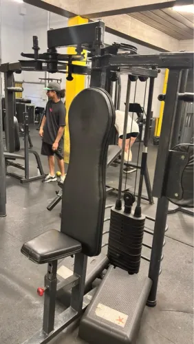 Leg press Peck deck cadeira extensora flexora abdominal máquina 